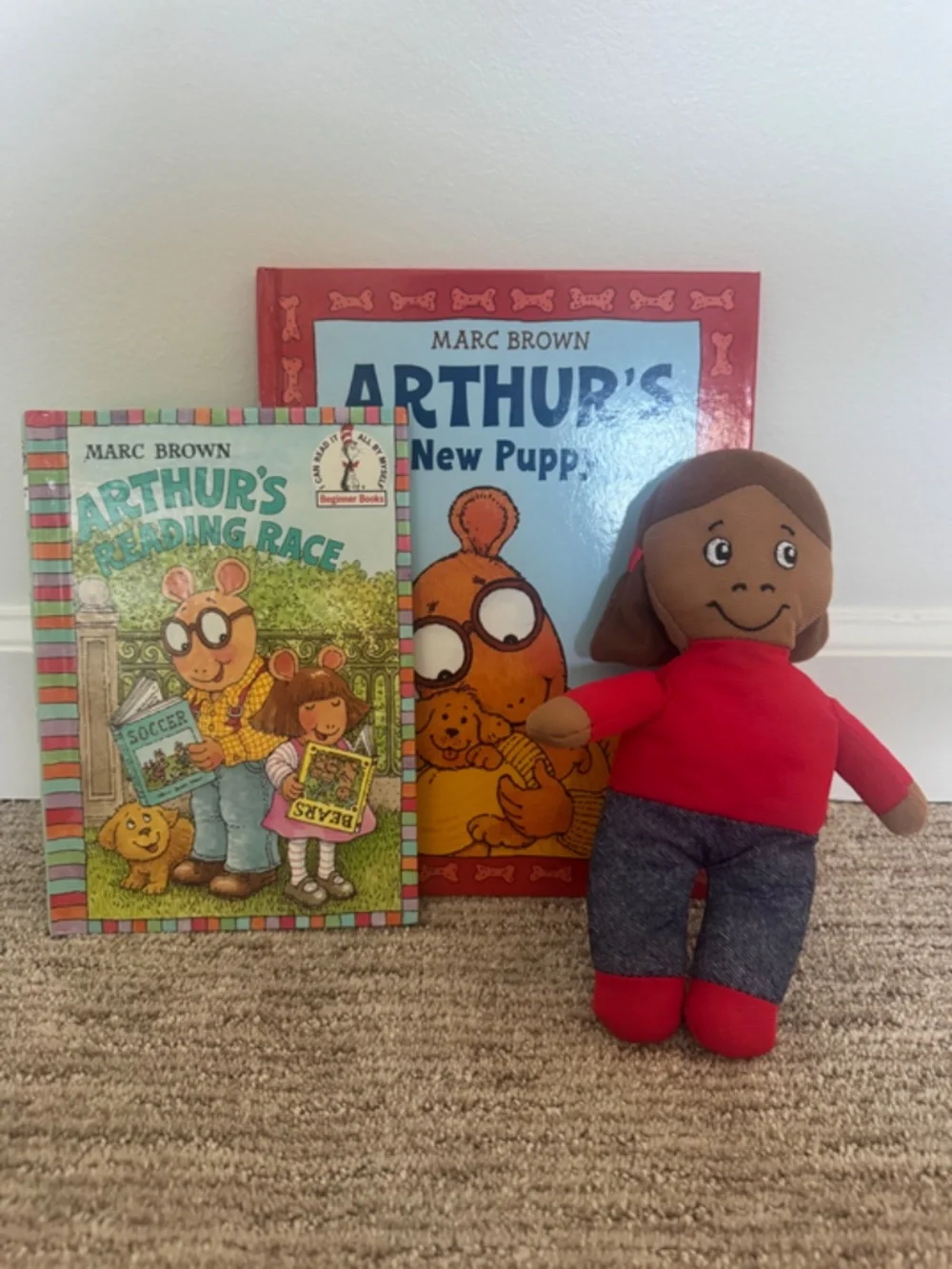 NOSTALGIC ARTHUR BUNDLE | 2 BOOKS + A PLUSH!